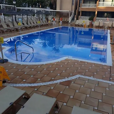 וילה Villa Monkey Beach